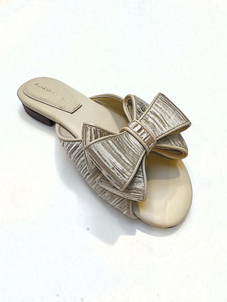 Dara in Champagne Satin