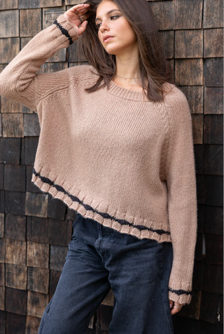 Canyon Tipped Raglan Chunky Crew in Latte/Black