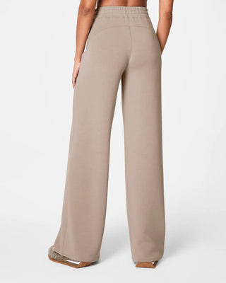 Spanx Air Essentials Wide Leg Pant in Ashwood