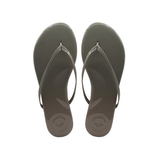 Indie Classic Thin Strap Sandal in Light Taupe Patent