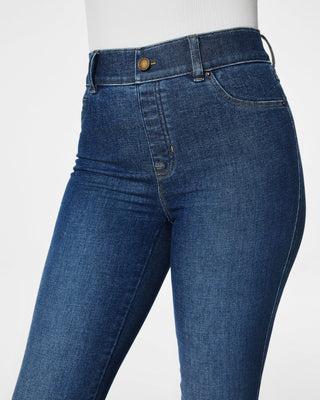 Flare Jeans in Authentic Blue