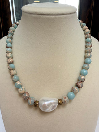The Kamryn LUXE Sea 8mm Gemstone Baroque Shell
Pearl Necklace 16”