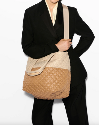 Medium Metro Tote Deluxe in Buff/Caramel