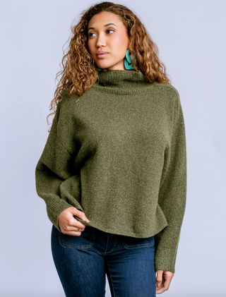 Echo Turtleneck in Olive Jade
