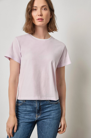 Crew neck lavender short sleeved tee