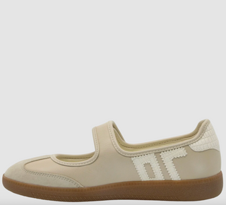AYA in BEIGE MILK Sneakerina