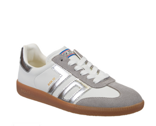 Cloud Sneaker in Light Grey