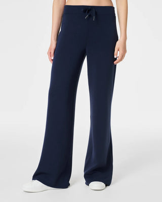 AirEssentials Wide Leg Pant in Timeless Navy