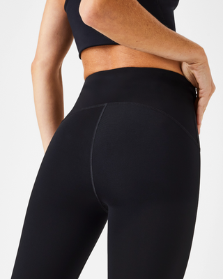 Spanxshape™ Booty Boost® 7/8 Leggings in Very Black