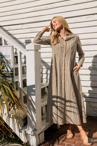 Long sleeved maxi shirtdress in brown print