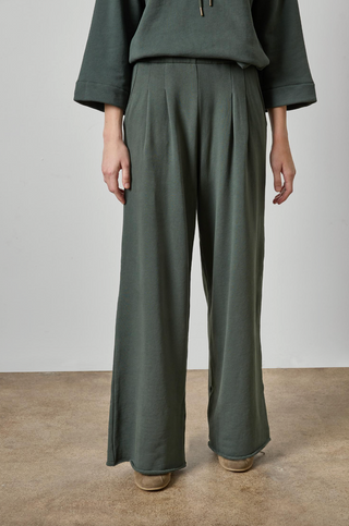 Terry Pant in Mineral