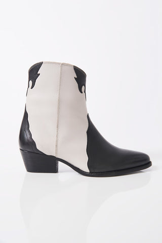 New Frontier Western Boot in Arctic Fox Combo