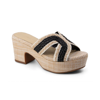 Gen in Black Raffia
