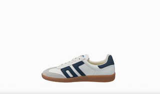 Cloud Sneaker in Navy