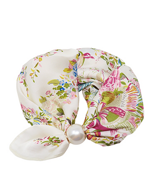 Pearl Magnet Floral Print Scarf Necklace in Ivory/Multi