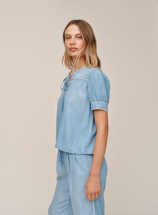 Short Sleeve Pullover with Trim in Ombre Mist Wash