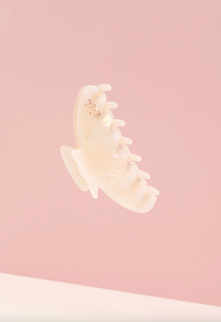 Banana Hair Clip – Pearl