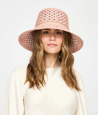 Carnation Hat in Peach