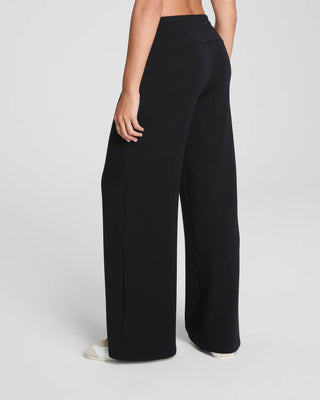 Spanx Air Essentials Wide Leg Pant in Very Black